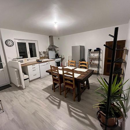 Logement neuf en face de la forêt. Accès cour. Bagnoles de l'Orne Normandie Esterno foto