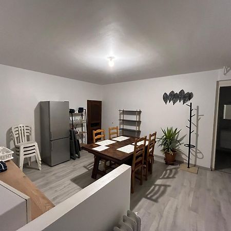 Logement neuf en face de la forêt. Accès cour. Bagnoles de l'Orne Normandie Esterno foto