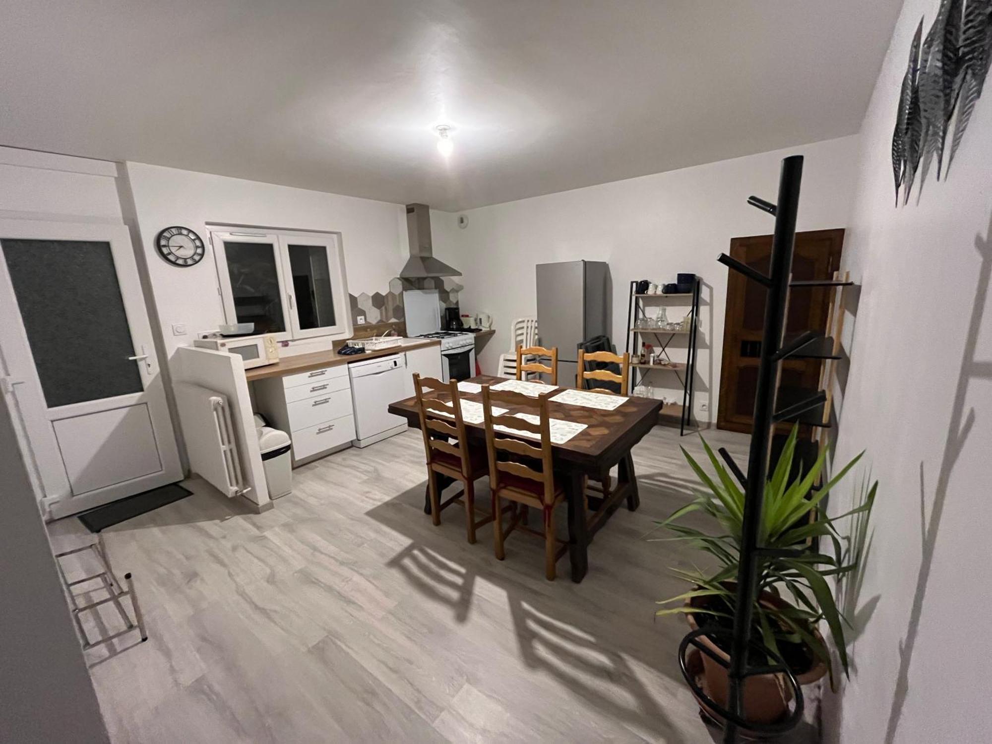 Logement neuf en face de la forêt. Accès cour. Bagnoles de l'Orne Normandie Esterno foto